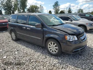 2016 Chrysler Town & Country Touring with VIN 2C4RC1BG5GR113795, listed as a Copart auction lot 72621854 with 162,273 mi miles and Clean Title. Bid and sale history available at DreamBid. Image 4.