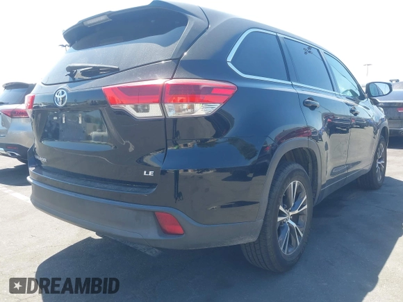 2018 Toyota Highlander LE with VIN 5TDZZRFH7JS265754, listed as a IAAI auction lot 41988890 with 120,082 mi miles and . Bid and sale history available at DreamBid. Image 4.