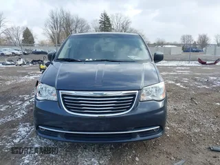2013 Chrysler Town & Country Touring with VIN 2C4RC1BGXDR613852, listed as a IAAI auction lot 40973841 with 150,234 mi miles. Bid and sale history available at carsss.com. Image 12.