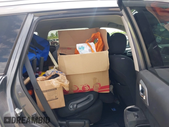 2016 Nissan Pathfinder S with VIN 5N1AR2MM4GC652935, listed as a IAAI auction lot 42101585 with 161,754 mi miles and . Bid and sale history available at DreamBid. Image 8.