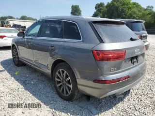 2017 Audi Q7 Premium Plus with VIN WA1LAAF74HD009710, listed as a Copart auction lot 62352705 with 153,865 mi miles and Clean title. Bid and sale history available at DreamBid. Image 2.