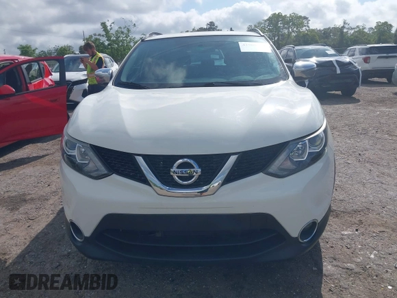 2017 Nissan Rogue SV z VIN JN1BJ1CP7HW007270, wystawiony jako IAAI lot #41908931 z przebiegiem 94 373 mil mil oraz . Historia ofert i sprzedaży dostępna na DreamBid. Obrazek 13.