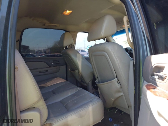 2007 Chevrolet Silverado 1500 LTZ with VIN 2GCEK13M071572981, listed as a IAAI auction lot 42054093 with 284,423 mi miles. Bid and sale history available at carsss.com. Image 8.