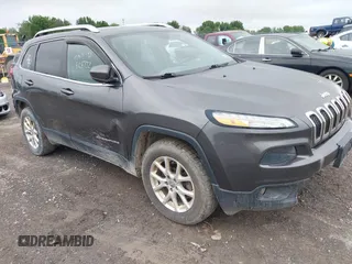 2016 Jeep Cherokee Latitude with VIN 1C4PJMCS3GW368342, listed as a IAAI auction lot 42693091 with 139,302 mi miles and . Bid and sale history available at DreamBid. Image 17.