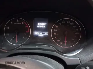 2015 Audi A3 Premium z VIN WAUBFGFF4F1090541, wystawiony jako IAAI lot #41375694 z przebiegiem 99 779 mil mil oraz . Historia ofert i sprzedaży dostępna na DreamBid. Obrazek 7.