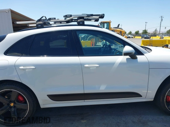 2018 Porsche Macan GTS with VIN WP1AG2A5XJLB63453, listed as a IAAI auction lot 42583686 with 65,412 mi miles and . Bid and sale history available at DreamBid. Image 13.