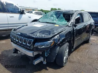 2022 Jeep Compass Latitude with VIN 3C4NJCBB4NT187403, listed as a IAAI auction lot 42109722 with 50,088 mi miles and . Bid and sale history available at DreamBid. Image 2.