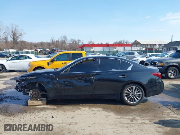 2018 Infiniti Q50 3.0t LUXE with VIN JN1EV7AP1JM590282, listed as a IAAI auction lot 41701763 with 111,318 mi miles. Bid and sale history available at carsss.com. Image 15.