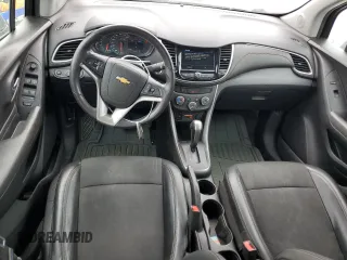 2019 Chevrolet Trax LT with VIN KL7CJLSB8KB931263, listed as a Copart auction lot 50963105 with 104,969 mi miles and Salvage Title. Bid and sale history available at carsss.com. Image 8.