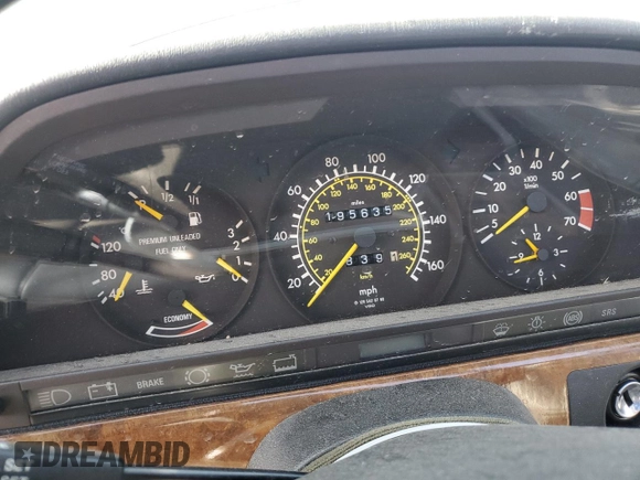 1990 Mercedes-Benz 560 with VIN WDBCA39EXLA503543, listed as a Copart auction lot 65978444 with 195,635 mi miles and Clean Title. Bid and sale history available at DreamBid. Image 9.