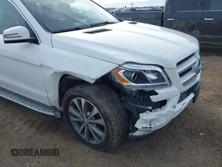 2016 Mercedes-Benz GL with VIN 4JGDF6EE4GA658928, listed as a IAAI auction lot 41407244 with 95,372 mi miles. Bid and sale history available at carsss.com. Image 6.