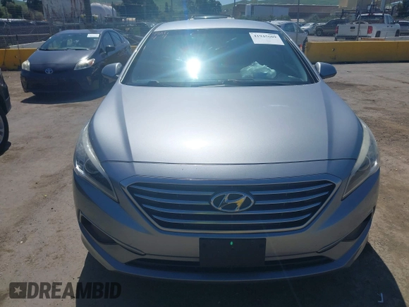 2016 Hyundai Sonata SE with VIN 5NPE24AF0GH340000, listed as a IAAI auction lot 41945609 with 160,043 mi miles and . Bid and sale history available at carsss.com. Image 13.