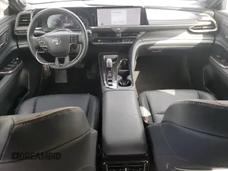 2024 Toyota Crown XLE z VIN JTDAAAAF3R3026565, wystawiony jako Copart lot #56064835 z przebiegiem 18 850 mil mil oraz Szkoda całkowita • Salvage title. Historia ofert i sprzedaży dostępna na DreamBid. Obrazek 8.