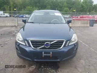 2010 Volvo XC60 3.0T with VIN YV4992DZ4A2027688, listed as a IAAI auction lot 42357112 with 201,222 mi miles and . Bid and sale history available at DreamBid. Image 12.