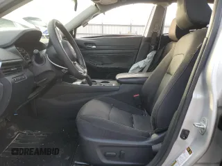 2019 Nissan Altima 2.5 S with VIN 1N4BL4BW3KC197617, listed as a Copart auction lot 84879664 with 113,771 mi miles and Salvage Title. Bid and sale history available at carsss.com. Image 7.