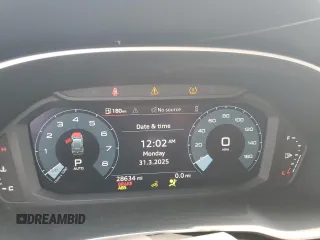 2024 Audi Q3 S line Premium z VIN WA1DECF36R1051672, wystawiony jako Copart lot #59265955 z przebiegiem 28 634 mil mil oraz Czysty tytuł • Clean title. Historia ofert i sprzedaży dostępna na DreamBid. Obrazek 9.