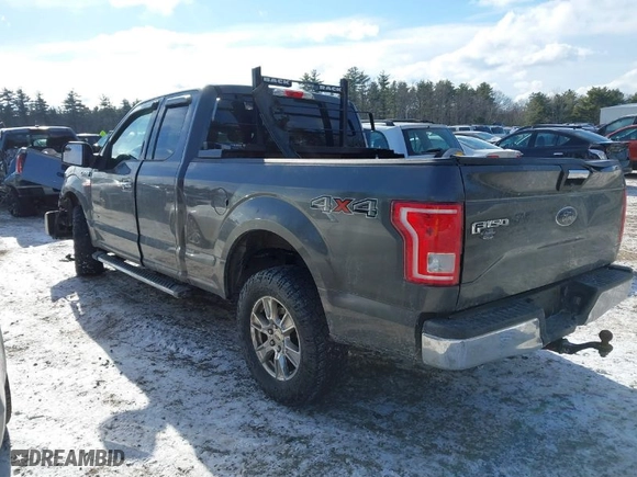 2015 Ford F-150 XLT with VIN 1FTEX1EP4FFC81402, listed as a IAAI auction lot 41352431 with 186,548 mi miles. Bid and sale history available at carsss.com. Image 3.