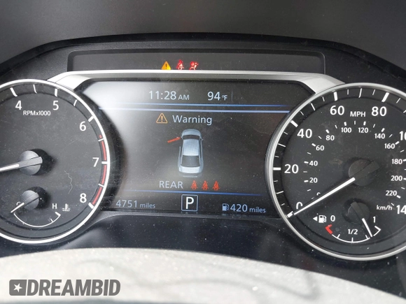 2025 Nissan Altima SV z VIN 1N4BL4DVXSN378609, wystawiony jako IAAI lot #42318744 z przebiegiem 4 751 mil mil oraz . Historia ofert i sprzedaży dostępna na DreamBid. Obrazek 7.