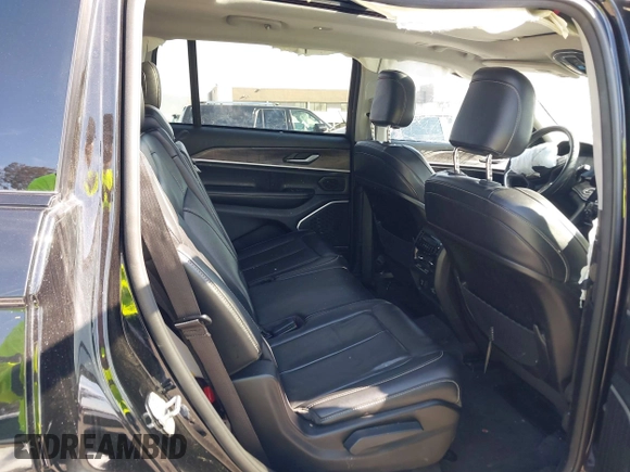 2022 Jeep Grand Cherokee Limited z VIN 1C4RJKBG9N8535377, wystawiony jako IAAI lot #41838532 z przebiegiem Nie podano mil oraz . Historia ofert i sprzedaży dostępna na DreamBid. Obrazek 8.