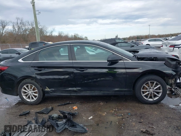 2018 Hyundai Sonata SE with VIN 5NPE24AF8JH659684, listed as a IAAI auction lot 41458940 with 134,989 mi miles and . Bid and sale history available at carsss.com. Image 13.