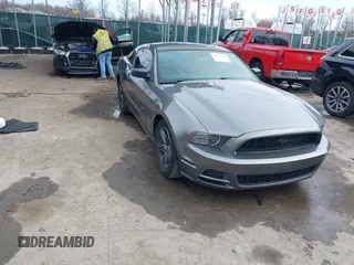 2014 Ford Mustang V6 with VIN 1ZVBP8AM1E5277123, listed as a IAAI auction lot 41917529 with 121,631 mi miles. Bid and sale history available at carsss.com. Image 1.