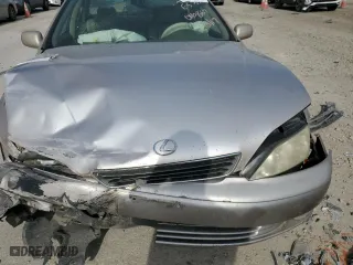 1998 Lexus ES 300 Luxury Sport Sdn with VIN JT8BF28G1W5016867, listed as a Copart auction lot 78451244 with 0 mi miles and Salvage Title. Bid and sale history available at carsss.com. Image 11.
