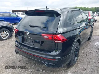 2023 Volkswagen Tiguan SE R-Line Black с VIN 3VVCB7AX3PM131427, выставлен на аукционе IAAI как лот 42314267 с пробегом 19 250 миль миль и . История ставок и продаж доступна на DreamBid. Изображение 4.
