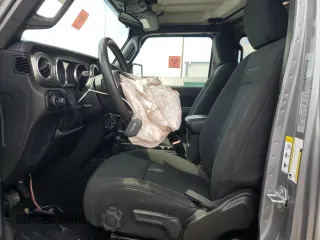 2018 Jeep Wrangler Unlimited Sahara z VIN 1C4HJXEG7JW115319, wystawiony jako Copart lot #56717765 z przebiegiem 53 633 mil mil oraz Szkoda całkowita • Salvage title. Historia ofert i sprzedaży dostępna na DreamBid. Obrazek 7.