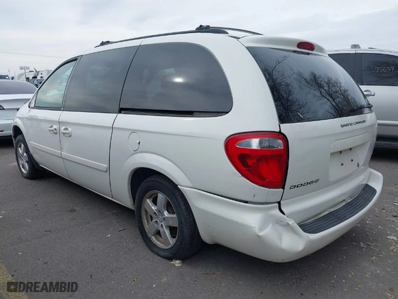 2007 Dodge Grand Caravan SXT with VIN 2D8GP44L67R324545, listed as a IAAI auction lot 40671878 with 145,924 mi miles. Bid and sale history available at carsss.com. Image 3.