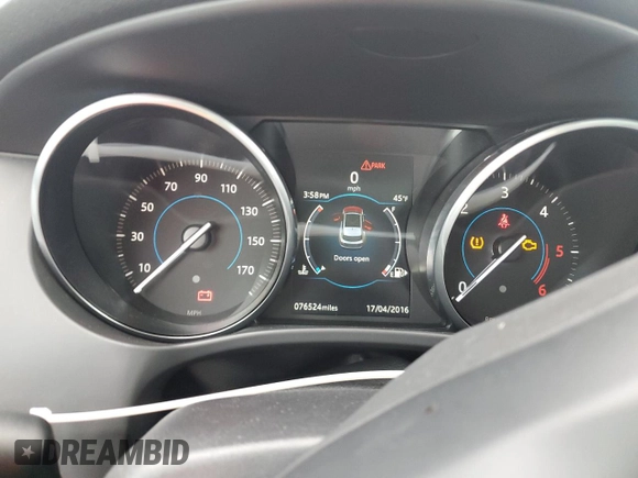 2018 Jaguar F-Pace 20d Premium with VIN SADCJ2FNXJA257790, listed as a Copart auction lot 81945434 with 76,524 mi miles and Clean Title. Bid and sale history available at DreamBid. Image 9.