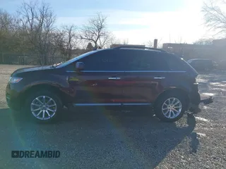 2011 Lincoln MKX z VIN 2LMDJ8JK6BBJ06452, wystawiony jako IAAI lot #41204256 z przebiegiem 129 177 mil mil oraz . Historia ofert i sprzedaży dostępna na DreamBid. Obrazek 15.