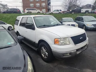 2004 Ford Expedition XLT with VIN 1FMFU16W34LB43007, listed as a Copart auction lot 53581215 with 194,897 mi miles and Clean Title. Bid and sale history available at carsss.com. Image 1.