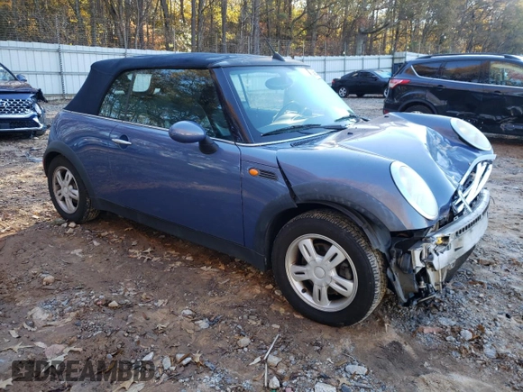 2005 MINI Convertible z VIN WMWRF334X5TF62385, wystawiony jako Copart lot #84635524 z przebiegiem 236 258 mil mil oraz Szkoda całkowita • Salvage title. Historia ofert i sprzedaży dostępna na DreamBid. Obrazek 4.