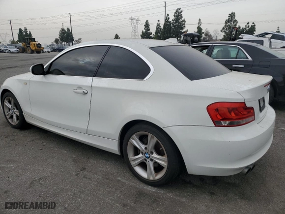2013 BMW 1 Series 128i with VIN WBAUP9C58DVS94861, listed as a Copart auction lot 86091204 with 250,374 mi miles and Clean Title. Bid and sale history available at carsss.com. Image 2.