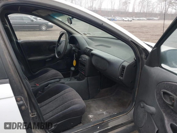 1997 Saturn SL z VIN 1G8ZK5272VZ270692, wystawiony jako IAAI lot #41926086 z przebiegiem 109 329 mil mil oraz . Historia ofert i sprzedaży dostępna na DreamBid. Obrazek 5.