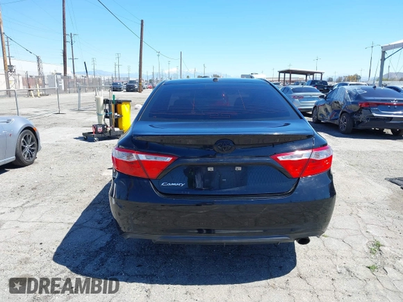 2017 Toyota Camry XLE z VIN 4T1BF1FK6HU370827, wystawiony jako IAAI lot #41870412 z przebiegiem 95 975 mil mil oraz . Historia ofert i sprzedaży dostępna na DreamBid. Obrazek 16.