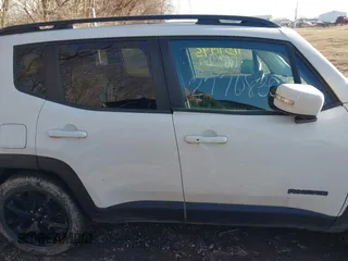 2017 Jeep Renegade Latitude with VIN ZACCJABB5HPG25546, listed as a IAAI auction lot 41541445 with 66,322 mi miles and . Bid and sale history available at DreamBid. Image 13.