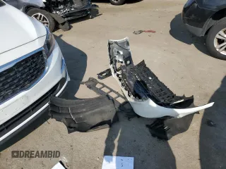2015 Audi SQ5 Premium Plus with VIN WA1CGAFP6FA100619, listed as a Copart auction lot 68613894 with 100,620 mi miles and Salvage Title. Bid and sale history available at carsss.com. Image 13.