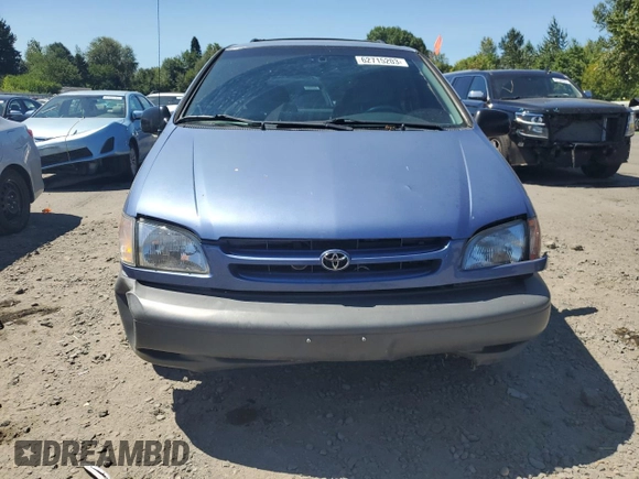 2000 Toyota Sienna LE with VIN 4T3ZF13C8YU296717, listed as a Copart auction lot 62715203 with 165,869 mi miles and Salvage Title. Bid and sale history available at carsss.com. Image 5.