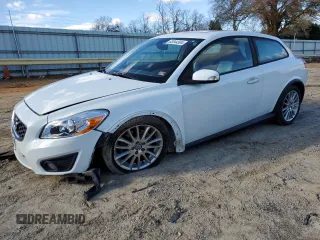 2011 Volvo C30 with VIN YV1672MK5B2212083, listed as a Copart auction lot 83044504 with 170,082 mi miles and Clean Title. Bid and sale history available at carsss.com. Image 1.