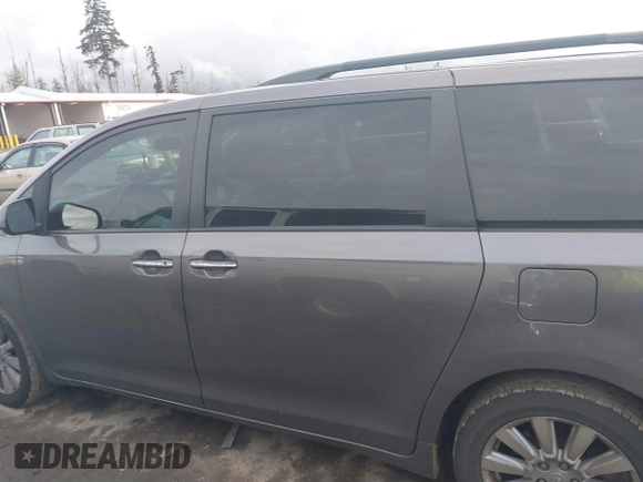 2017 Toyota Sienna XLE with VIN 5TDDZ3DC4HS160419, listed as a IAAI auction lot 41633767 with 84,888 mi miles and . Bid and sale history available at DreamBid. Image 14.