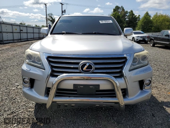 2013 Lexus LX 570 z VIN JTJHY7AX5D4086983, wystawiony jako Copart lot #68106944 z przebiegiem Nie podano mil oraz Szkoda całkowita • Salvage title. Historia ofert i sprzedaży dostępna na DreamBid. Obrazek 5.