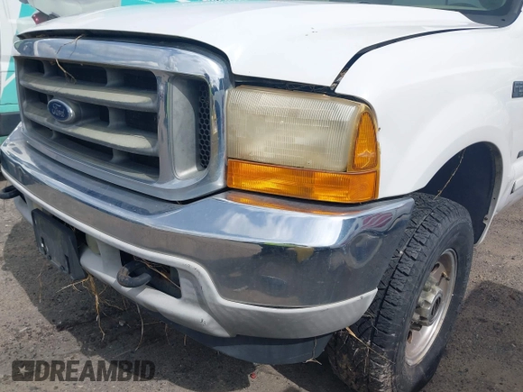 2001 Ford Super Duty F-250 XL with VIN 1FTNX21F31EB96018, listed as a IAAI auction lot 41891819 with 207,264 mi miles. Bid and sale history available at carsss.com. Image 12.