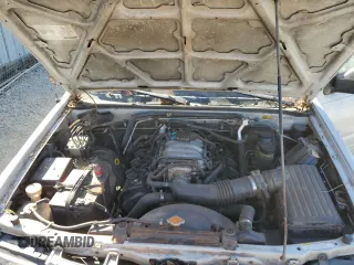 2001 Honda Passport LX z VIN 4S6CK58WX14410363, wystawiony jako Copart lot #77500294 z przebiegiem 195 272 mil mil oraz Czysty tytuł • Clean title. Historia ofert i sprzedaży dostępna na DreamBid. Obrazek 12.
