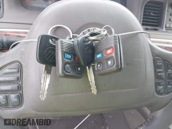 2002 Mercury Grand Marquis LS Premium с VIN 2MEFM75WX2X659825, выставлен на аукционе IAAI как лот 41718654 с пробегом 141 127 миль миль и . История ставок и продаж доступна на DreamBid. Изображение 11.