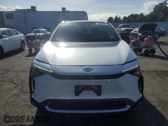 2023 Subaru Solterra Premium z VIN JTMABABA9PA005731, wystawiony jako Copart lot #76620934 z przebiegiem 18 081 mil mil oraz Szkoda całkowita • Salvage title. Historia ofert i sprzedaży dostępna na DreamBid. Obrazek 5.