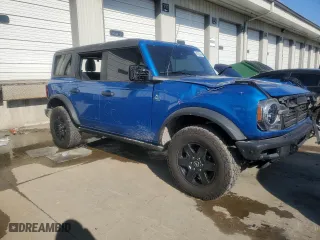 2023 Ford Bronco with VIN 1FMEE5BP9PLC15220, listed as a Copart auction lot 41729435 with 10,855 mi miles and Salvage Title. Bid and sale history available at carsss.com. Image 4.