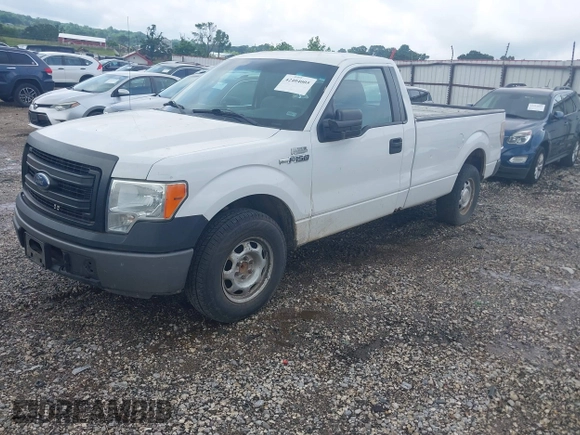 2013 Ford F-150 XL z VIN 1FTMF1CMXDKG28081, wystawiony jako IAAI lot #42404005 z przebiegiem 287 414 mil mil oraz . Historia ofert i sprzedaży dostępna na DreamBid. Obrazek 17.