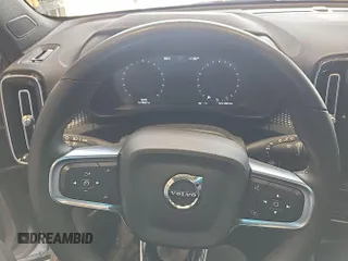 2022 Volvo XC40 R-Design с VIN YV4162UM2N2769099, выставлен на аукционе IAAI как лот 42455853 с пробегом 92 375 миль миль и . История ставок и продаж доступна на DreamBid. Изображение 21.