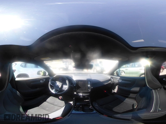 2024 Volvo XC40 Plus z VIN YV4ER3XL5R2273804, wystawiony jako IAAI lot #42046244 z przebiegiem 12 694 mil mil oraz . Historia ofert i sprzedaży dostępna na DreamBid. Obrazek 21.